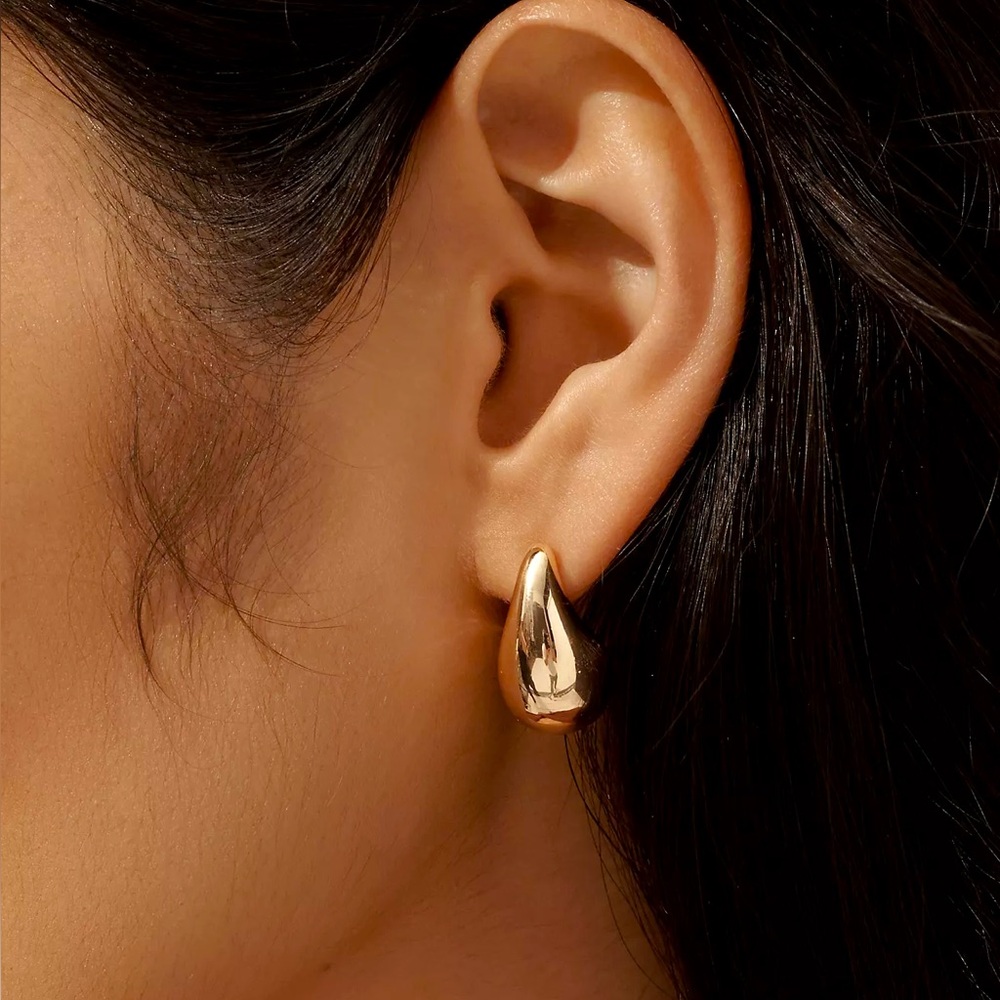 ✨ Anthropologie Petra Mini Drop Earrings - NWOT! ✨